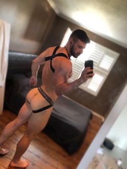 butt-boys:  Ready for the evening. 