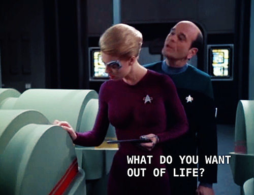 science-officer-spock:  Social Level: Seven of Nine 