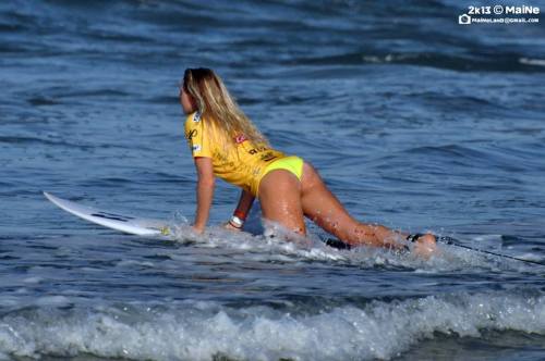 http://surfandbefree.tumblr.comLaura Enever