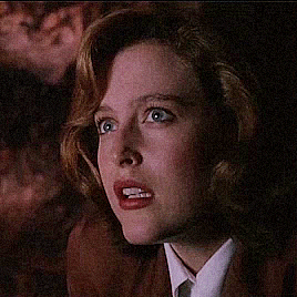 therainking:  Dana Scully in “Squeeze”