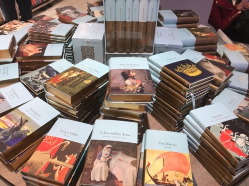 literaery-me:I call this the Wheel of Macmillan Collector’s Library books. 