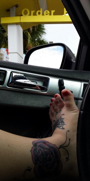 myfeet4you:  May I take your order please? 👣💋  Chubby feet are so cock swelling