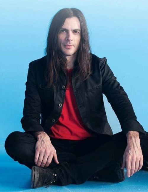 ifitstooloudturnitdown:Brian Bell