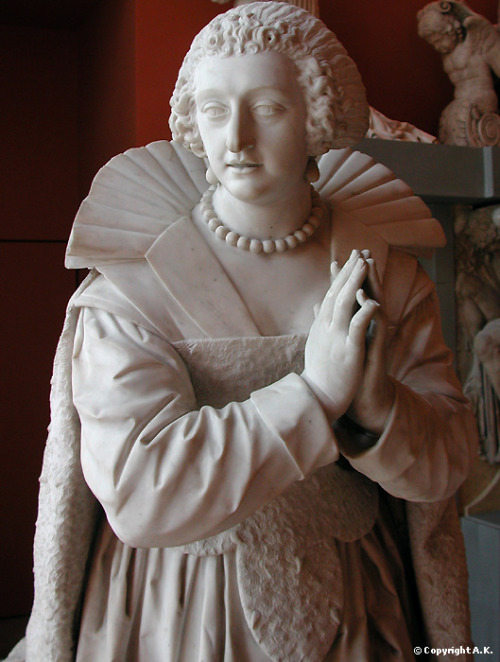 Funerary statue of Charlotte Catherine de la Trémoille de Condé by Simon Guillain, Date, c. 1629-163