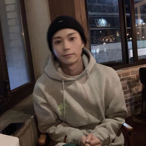 Heejun’s Instagram Update | 191008   추우니까 찜닭이징   [Trans]   It&rsquo;s time for jjimdak sin