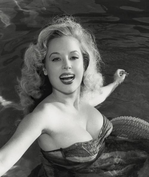 retrogasm:  Betty Brosmer