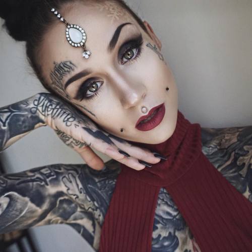 Monami Frost