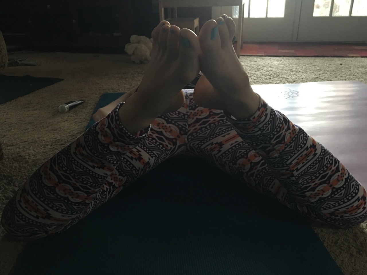 My sexy feet and incredibly sexy toes..