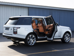 fullthrottleauto:   Range Rover Autobiography