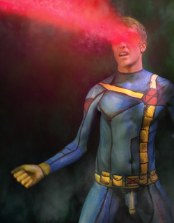 comicboys:  Cyclops Bodypaint cosplay 