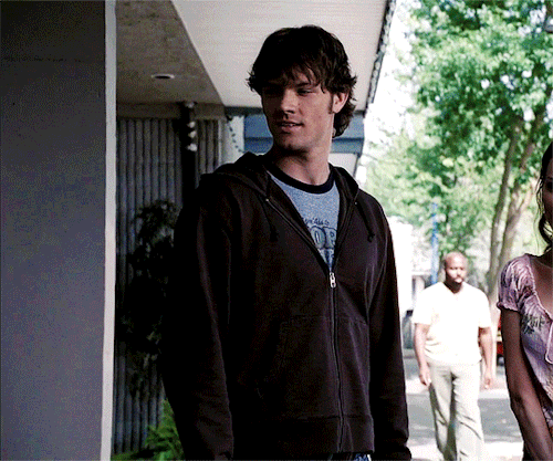 prelawsam: Sam Winchester in every episode: Dead in the Water (1x03)People don’t just disappear, Dea
