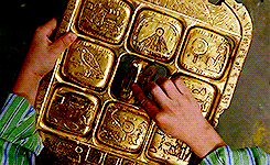 mortraineys:favorite movies: Night at the Museum (2006)” Lawrence, some men are born great. Others h