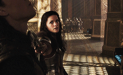 robynellacott: ► a female character in a movie - lady sif