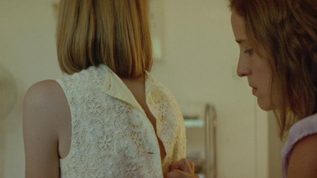 hirxeth:  Dogtooth (2009) dir. Yorgos Lanthimos