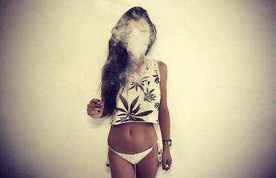 sexyweedmodels:  www.SexyWeedModels.com to see more pics in HD! 