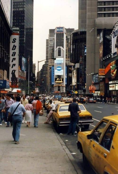 nycnostalgia:Times Square 1988