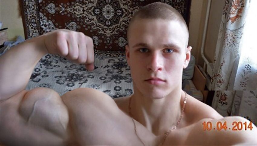 talesofthealpha:  If I was this big in 2014, imagine how much bigger I am now. 