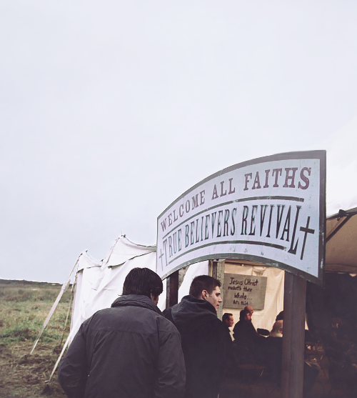 littlebitalexis:  Supernatural - locations and scenery [7/?]↳ The Church of Roy Le Gr