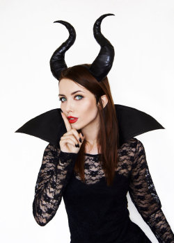 universalcosplayunited:  Modern Maleficent Cosplay by Helen-Stifler