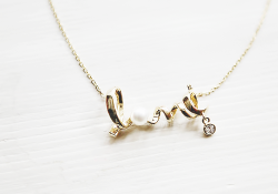 oxygenic: love necklace 