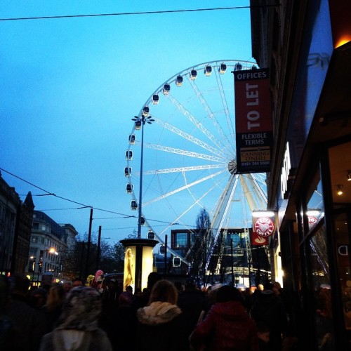 Wanna go back 💙 #manchester #thewheel #UK #shopping #night #beautiful #weekendtrips