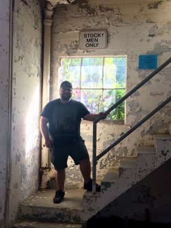 cubnadianmaple:  Found the best sign while we were at the fair yesterday, with my good friend @robbiebuddy posing under it ! 😜