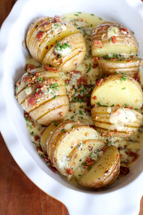 Yes please, hasselback’s with blue cheese and bacon!