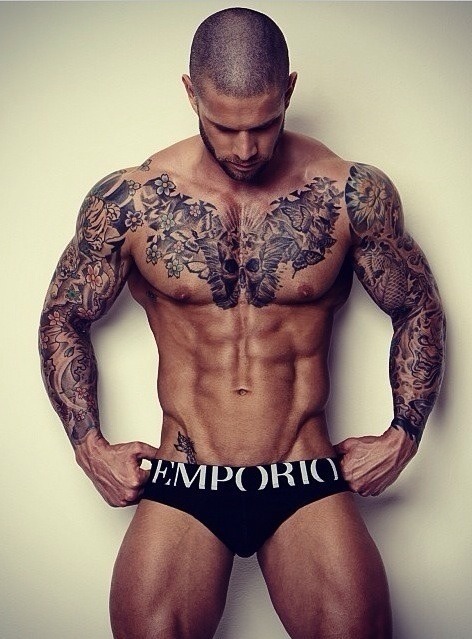 This is my new body inspiration…tattoos, body, everything @.@