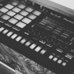 ryannoise:  #Pioneer #SP-16 #Live #Music #sampler #BeatMakers  #Ableton #Beat #mpc #music #maschinestudio #bitwigstudio #beatmakers #studiolife #hiphop #nativeinstruments #abletonpush #studio #beatmakers #studiolife #gearporn #studioporn #hiphop #tape