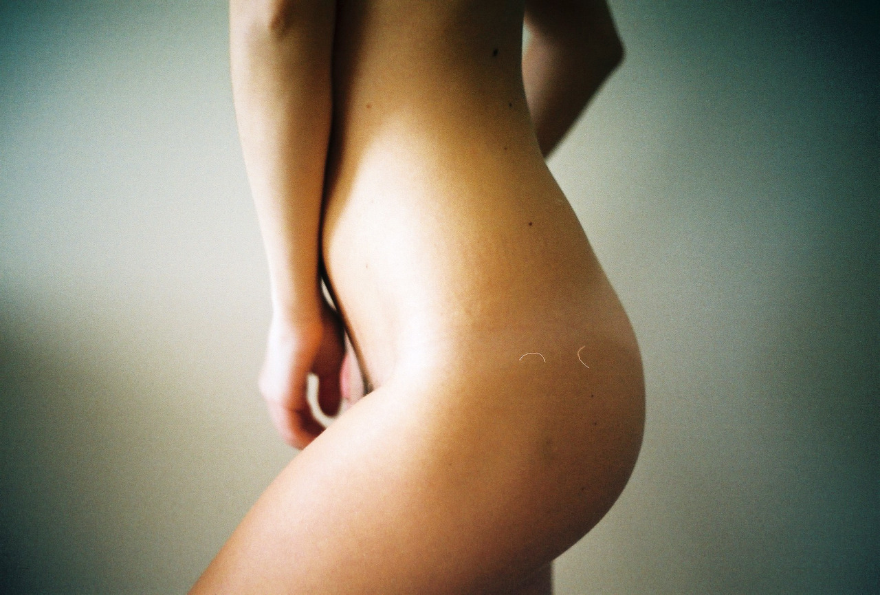 artisticallynaked:  vaginabubbles:  by Catarina Pinto  -