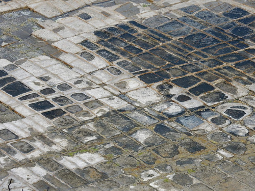 Tessellated Pavement, TasmaniaA thin isthmus of land called Eaglehawk Neck connects the Forestier Pe