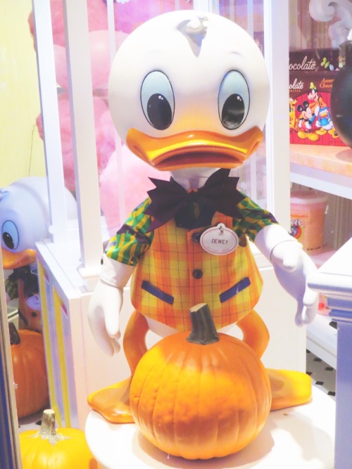 daisy duck