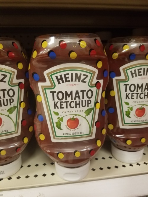 cottoncandystand: clowny condiments :o)