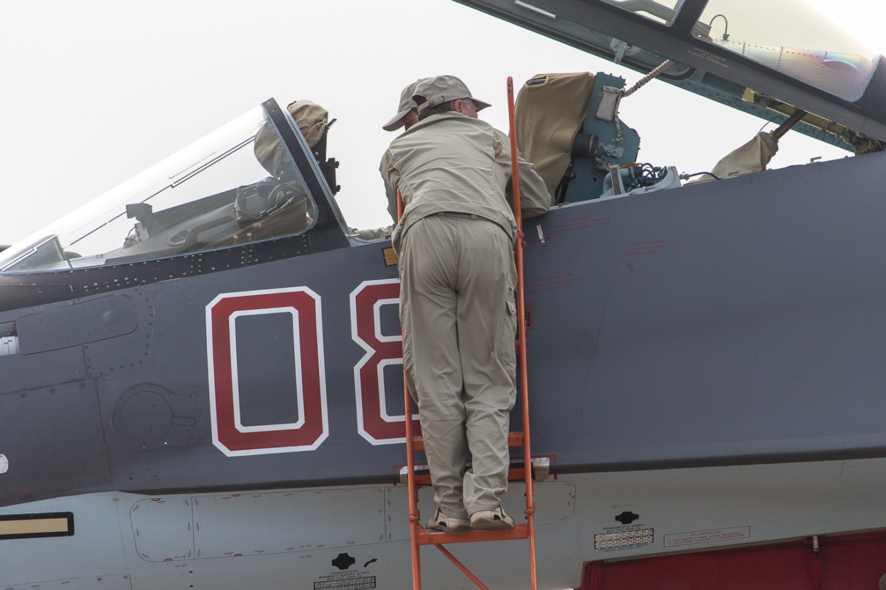rocketumbl:  Su-35 