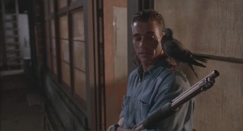 Mossberg 590 Mariner 12 gauge shotgun JEAN CLAUDE VAN DAMME - HARD TARGET (CREDIT IMFDB)