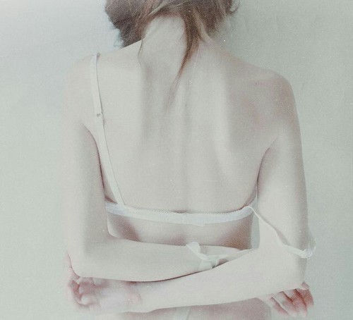 Pale skin & bruises addict.