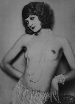 missanne:  Vintage Nude XI 