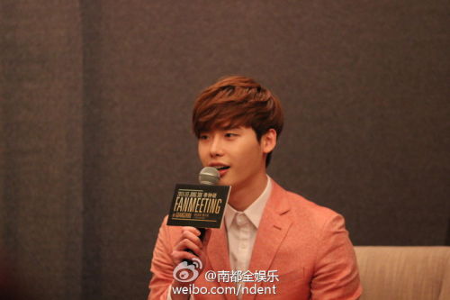 [Photo] 07/02/2015 Lee Jong Suk @ Guangzhou FM Press Conference Credit : ©南都全娱乐