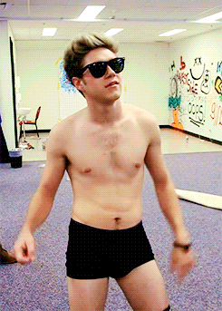 niall + boxers 
