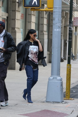 celebritiesofcolor:  Rihanna out in NYC 