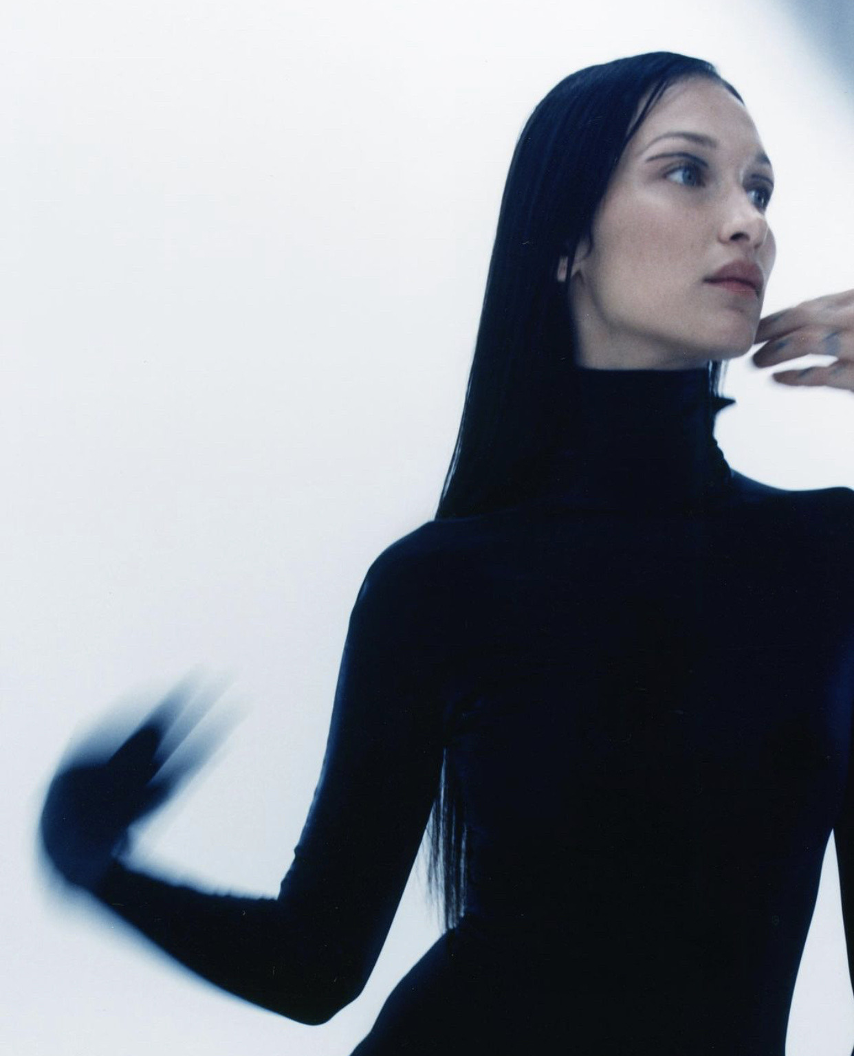 bellafleurz:bella hadid for mugler