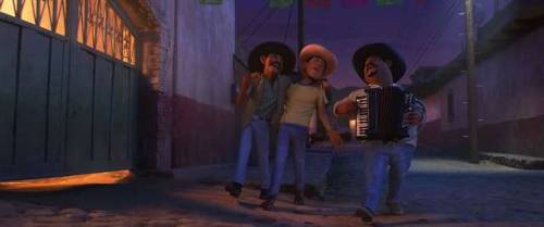 hectic-hector:Daily Coco Screencap #156Yep, they’re drunk. No question about it. And Abuelita 
