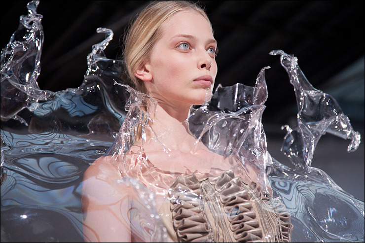 theakav:  Iris van Herpen 2011