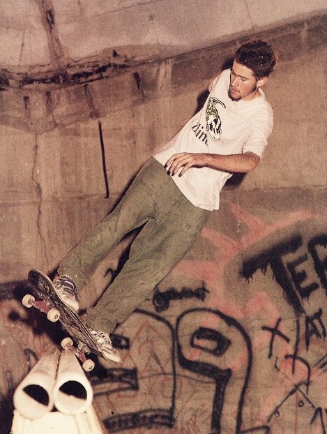 BB4EVER — 1990. Jason Lee. Pivot to fakie. Tower skatepark...