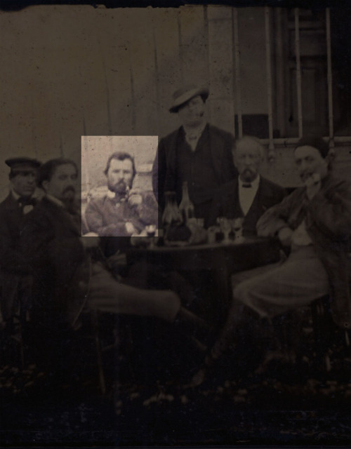 insanity-here-i-come:ginormouspotato:photojojo:It looks like any other old photograph you might find
