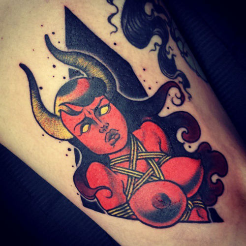 thievinggenius:  Tattoo done by Onnie O’Leary. http://instagram.com/onnieolearytattoo