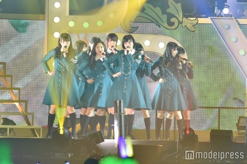 sakamichipost46: 【欅坂46デビュー1周年記念ライブレポ】“坂組”の絆はこれからも…凄みを増した!涙もあった!サプライズ発表もモデルプレス 2017.04.06 21:50https://mdpr.jp/music/detail/1676851