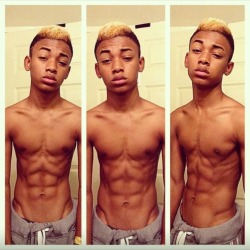 sexyblackboys4u2:  Sexiness