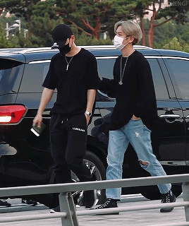 chengf:baekchen boyfriend looks - incheon airport [190705]
