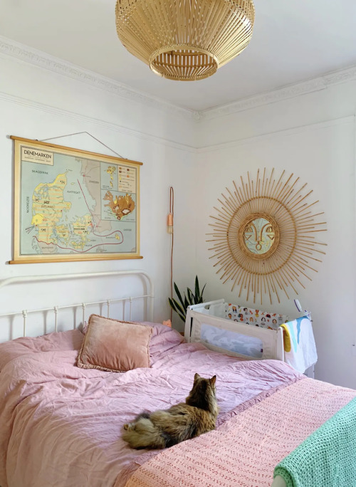 thenordroom:Bright plant-filled London home | photos by Zoe PearsonTHENORDROOM.COM - INSTAGRAM - PIN